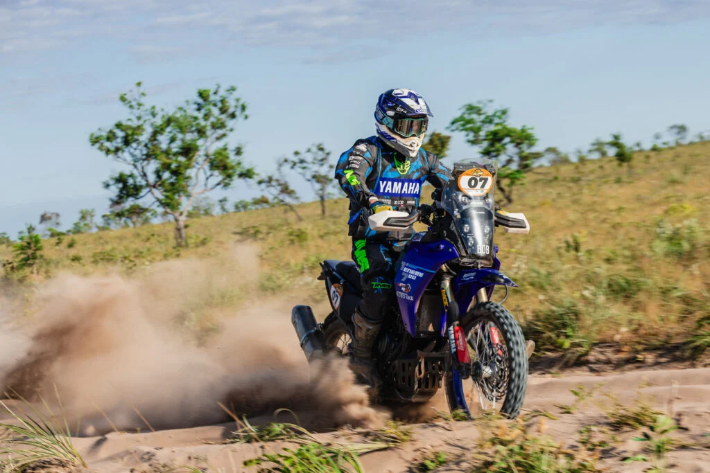 Leia mais sobre Gabriel Bruning e ‘Bob’ Martins Brilham no Desafiador Rally do Jalapão: Conquistas Históricas nas Categorias Moto2 e Big Trail