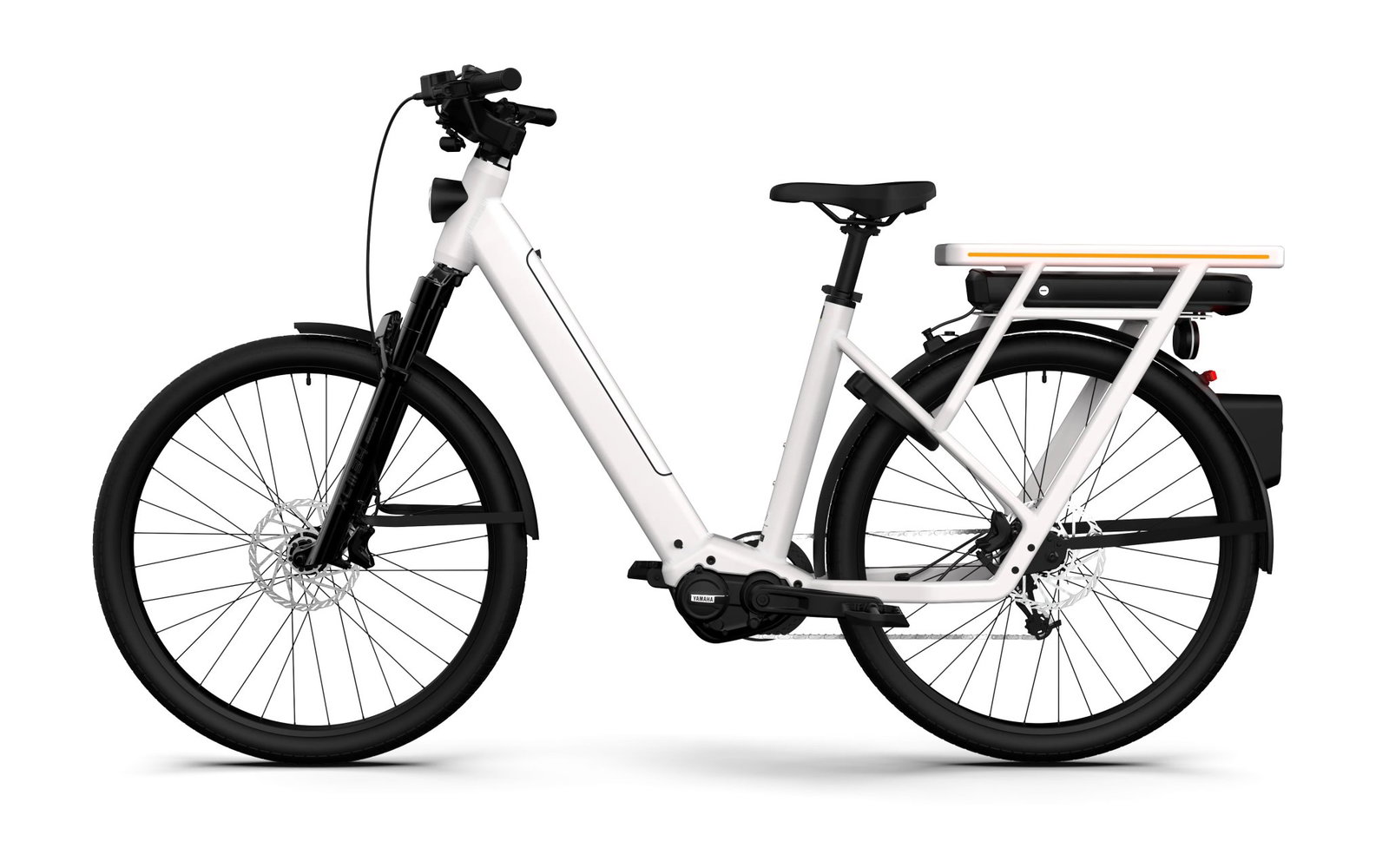 Imagem de uma e-bike da Volkswagen ao lado de uma motocicleta Ducati, simbolizando o dilema estratégico do grupo automotivo.