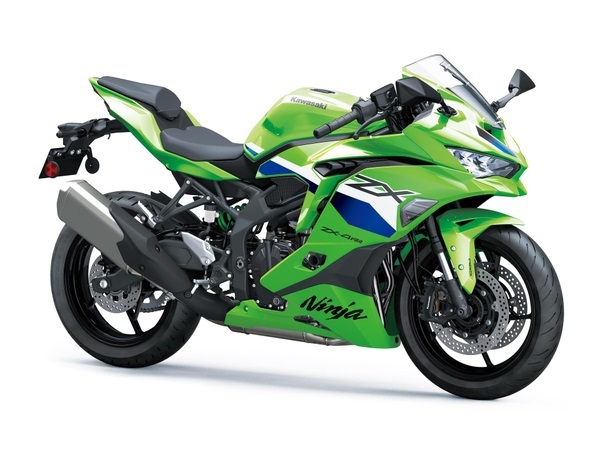 Kawasaki Ninja ZX-4R e ZX-4RR lado a lado, destacando as diferenças de suspensão e acabamento para os entusiastas da alta performance.