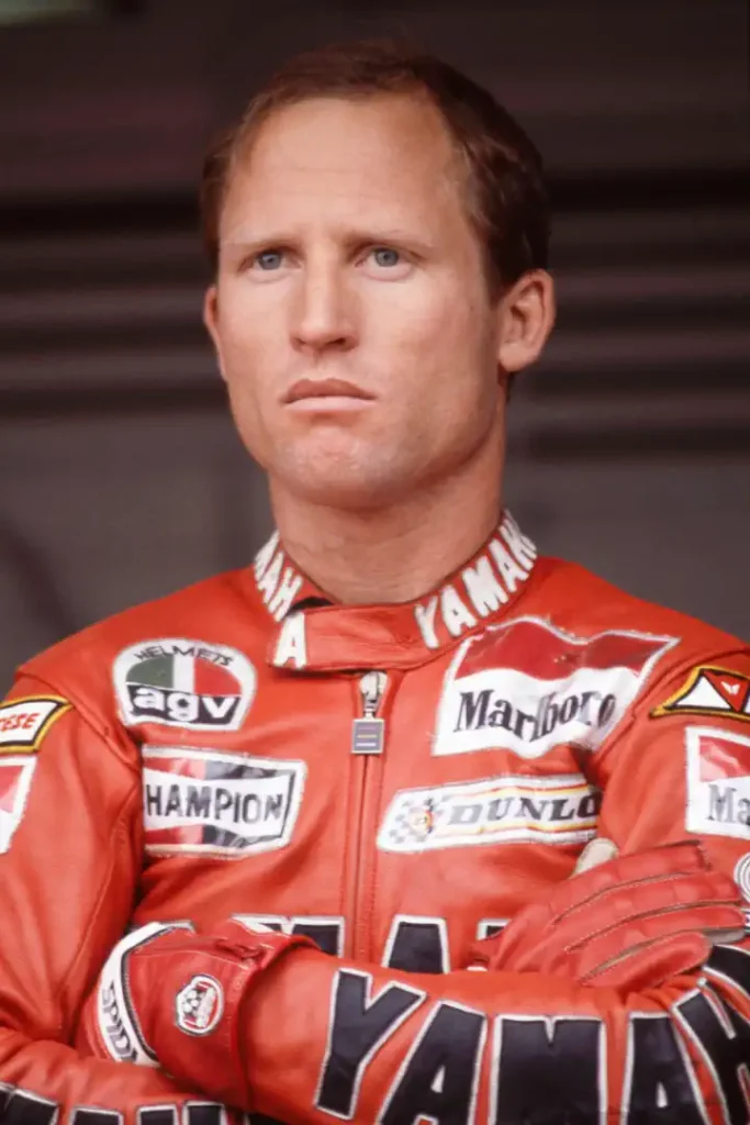 Seis campeões mundiais americanos da categoria 500cc Grand Prix, incluindo Kenny Roberts e Wayne Rainey, reunidos em uma foto promocional para o evento de Laguna Seca.