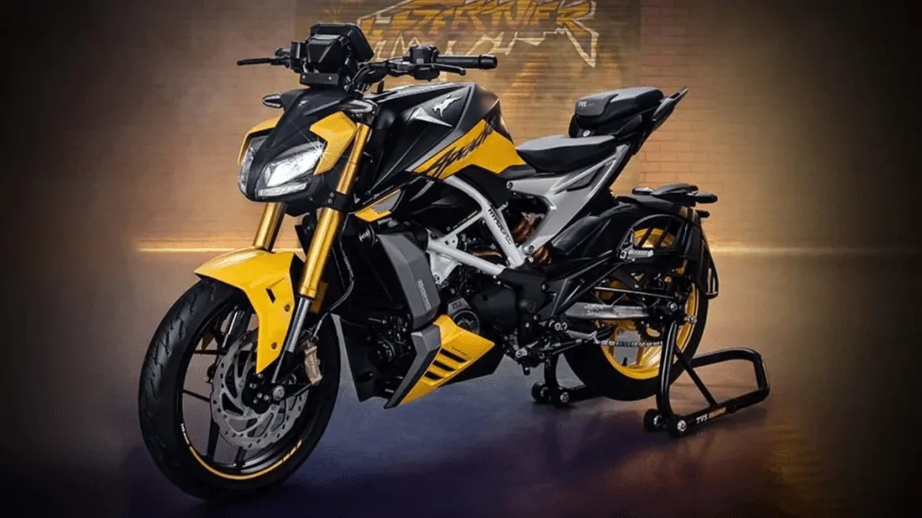 Comparativo de motos esportivas de 300 a 500 cc, destacando Yamaha R3, Kawasaki Ninja 500, TVS Apache RTR 310, CFMOTO 450SR e UM Xtreet SS 401.