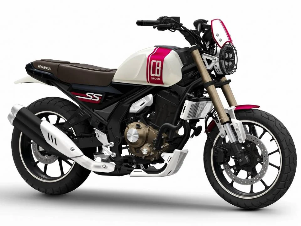 Honda CB250SS Scrambler Concept em exposição no Salão Internacional da Motocicleta da China, com design retrô e detalhes em branco e vermelho.