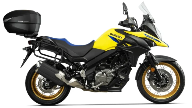 Imagem de uma moto de média cilindrada em uma estrada sinuosa, simbolizando a transição do segmento de 650cc para outras faixas de potência e tecnologia no mercado global.