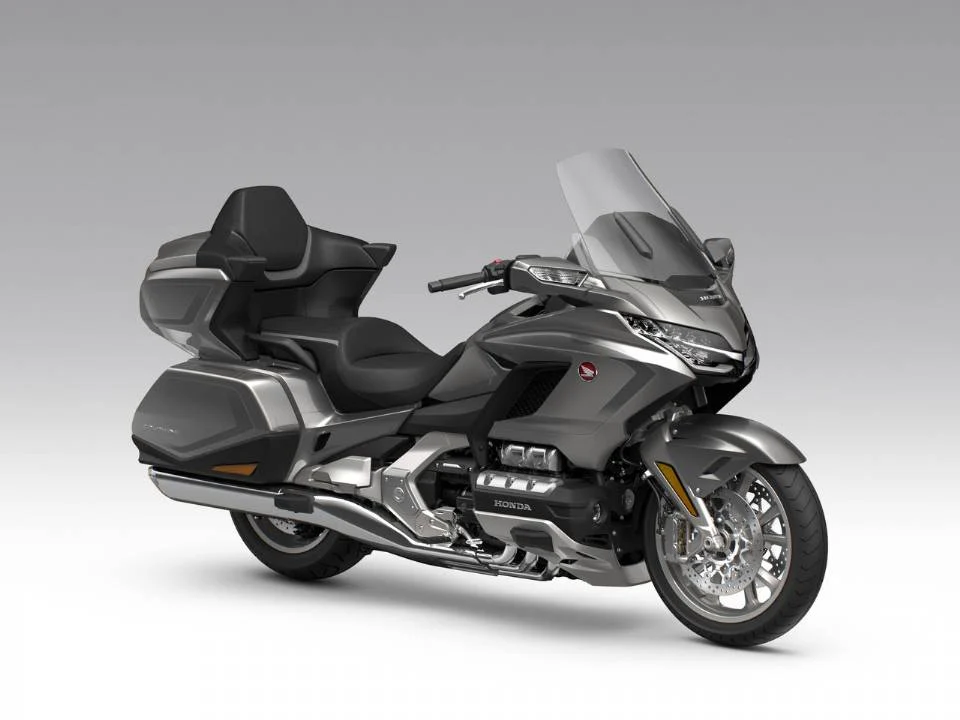 Gold Wing 2027 na cor Gunmetal Black Metallic, destaque da nova linha da Honda